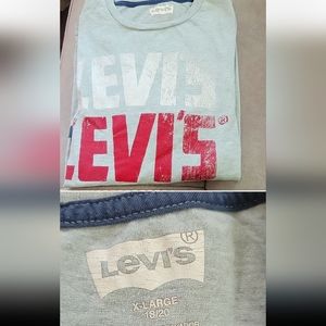 Levi's youth XL long sleeve